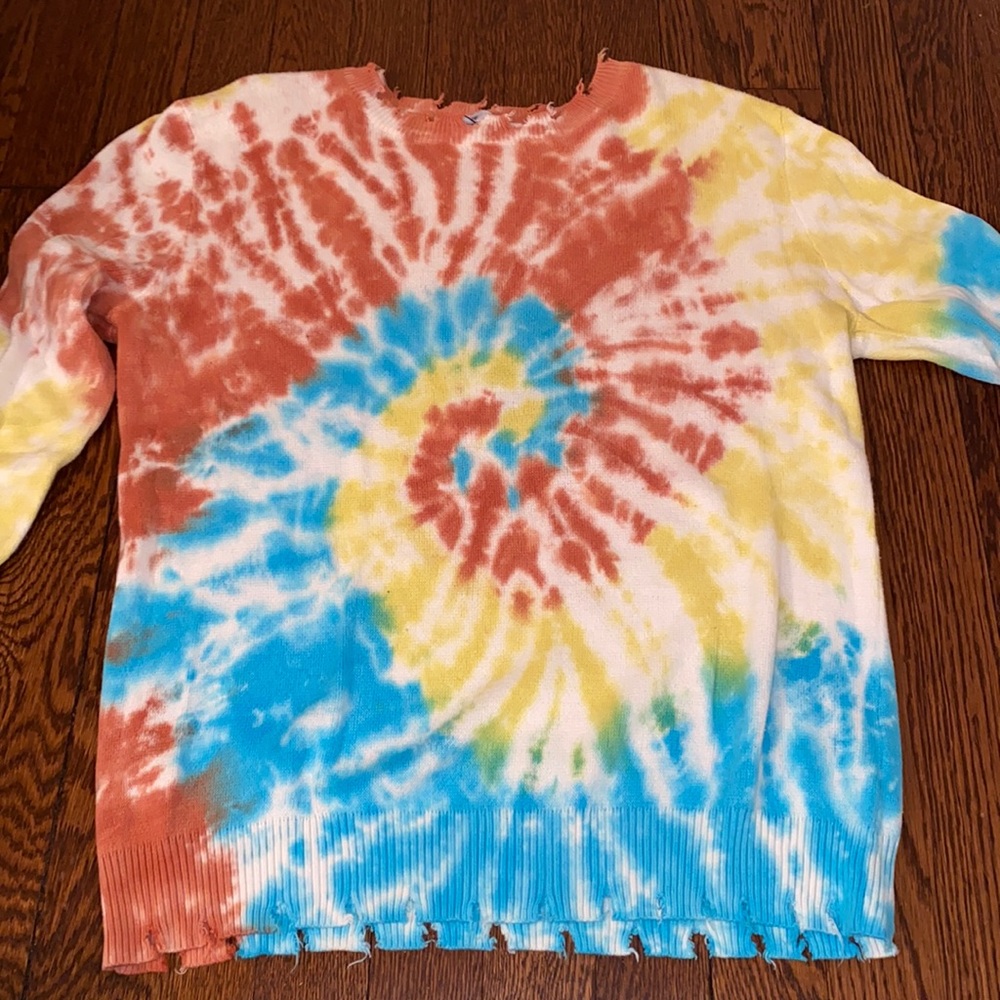 Fate tie die cotton sweater size small